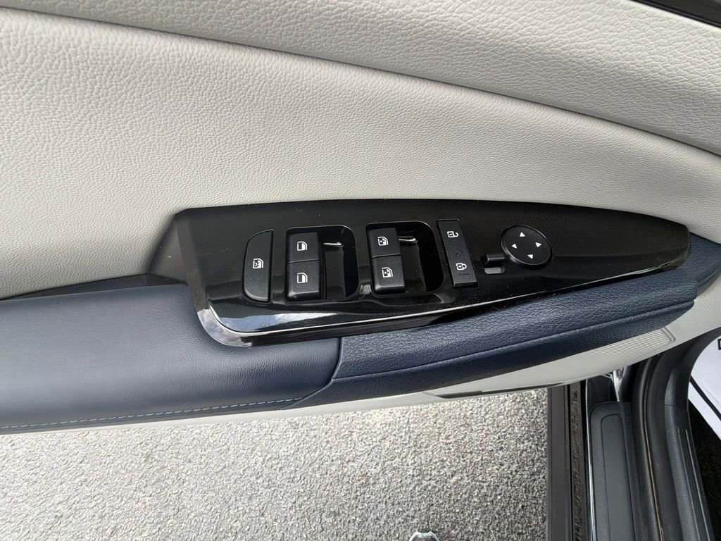 Used 2024 Kia Sportage EX AWD/4WD image 19