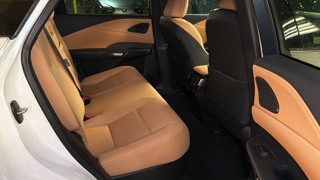 Certified 2024 Lexus RX 350 Premium w/ Accessory Package (K3) image 13