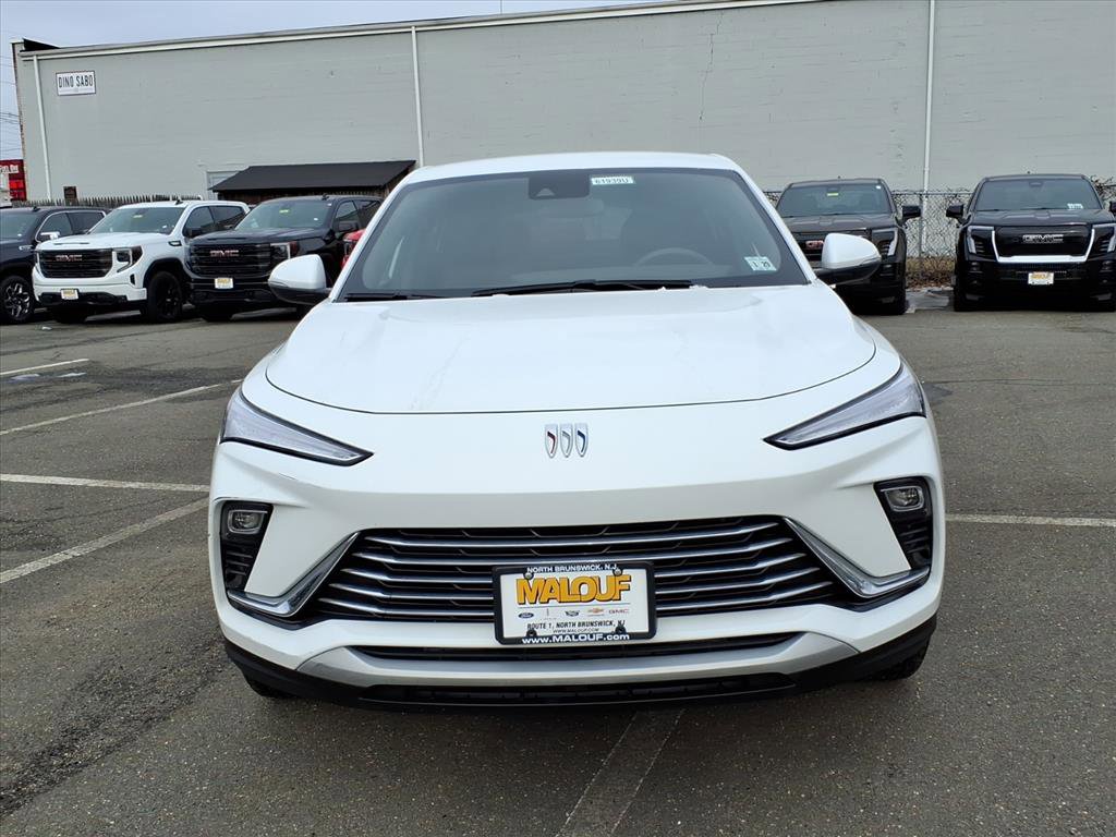 Used 2024 Buick Envista Preferred image 2