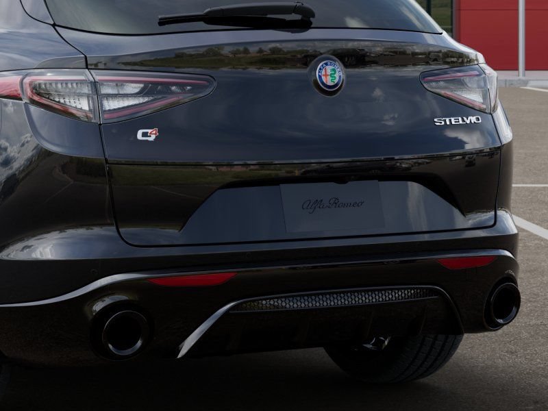 New 2025 Alfa Romeo Stelvio Sprint w/ Veloce Package AWD/4WD image 14
