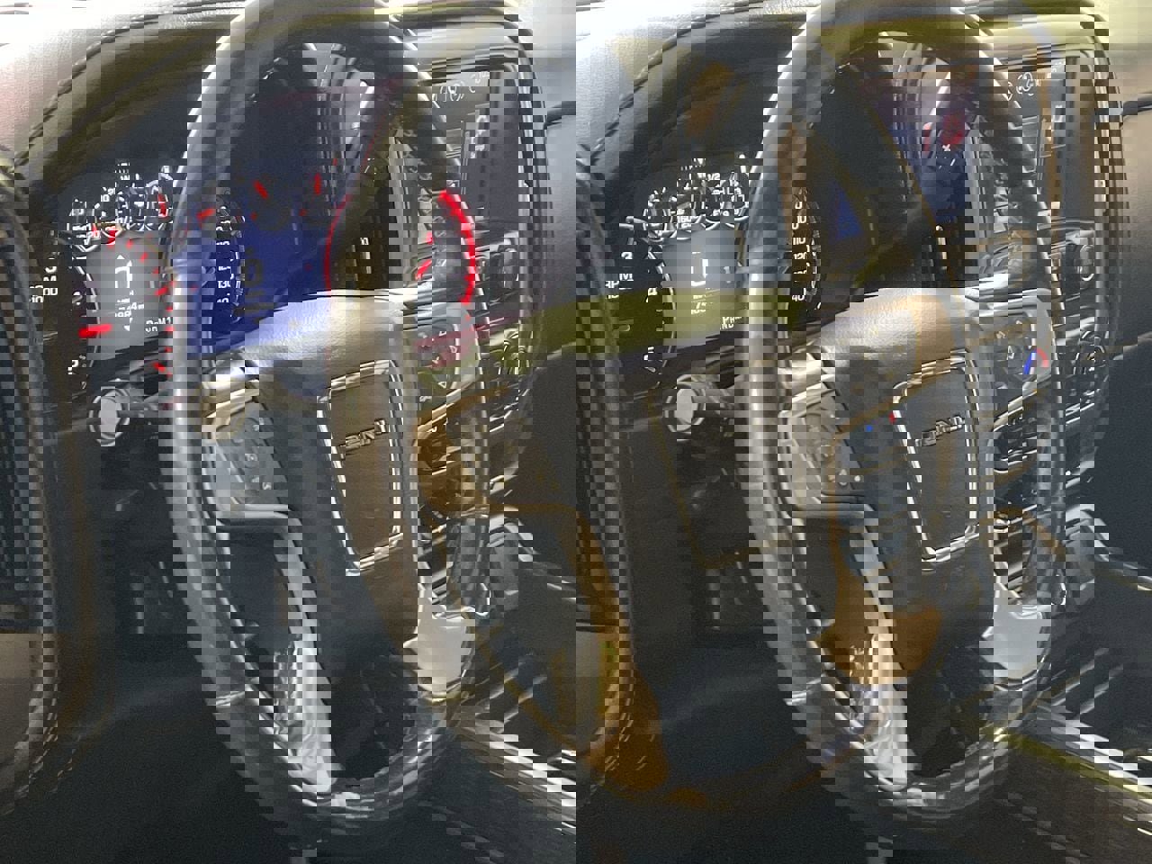 Used 2016 GMC Sierra 2500 Denali w/ Duramax Plus Package image 13