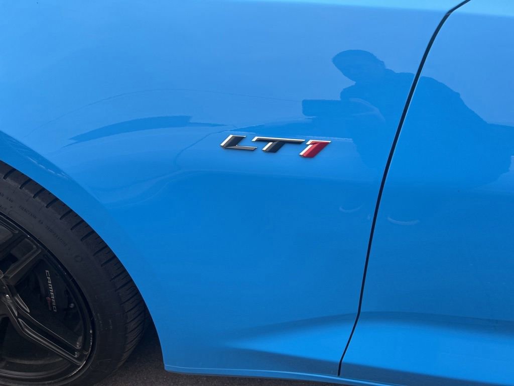 Used 2022 Chevrolet Camaro LT w/ RS Package RWD image 7