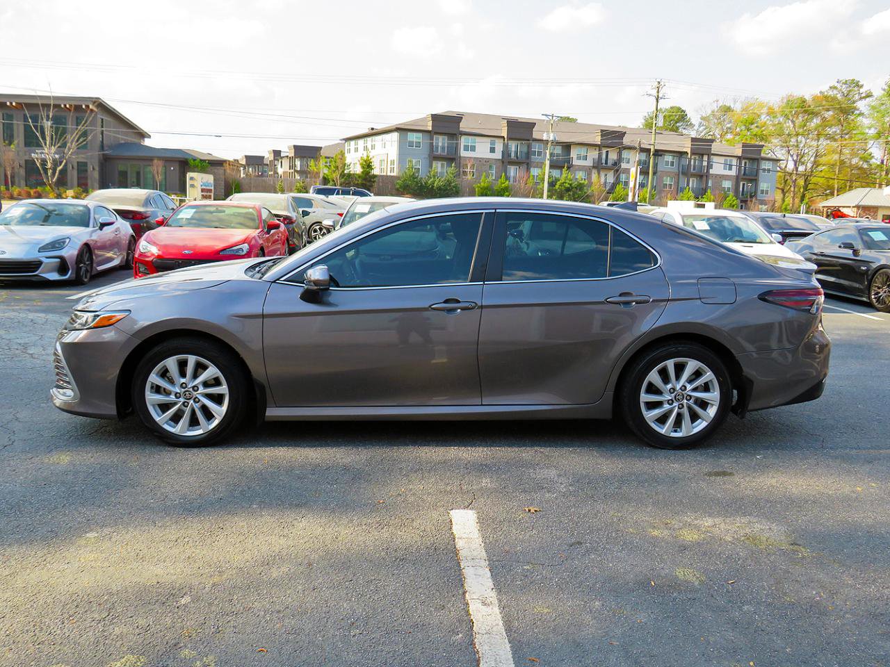 Used 2024 Toyota Camry LE image 10