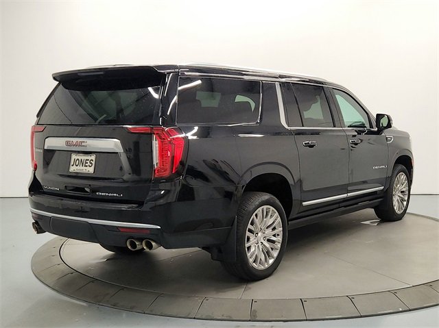 Used 2023 GMC Yukon XL Denali image 7