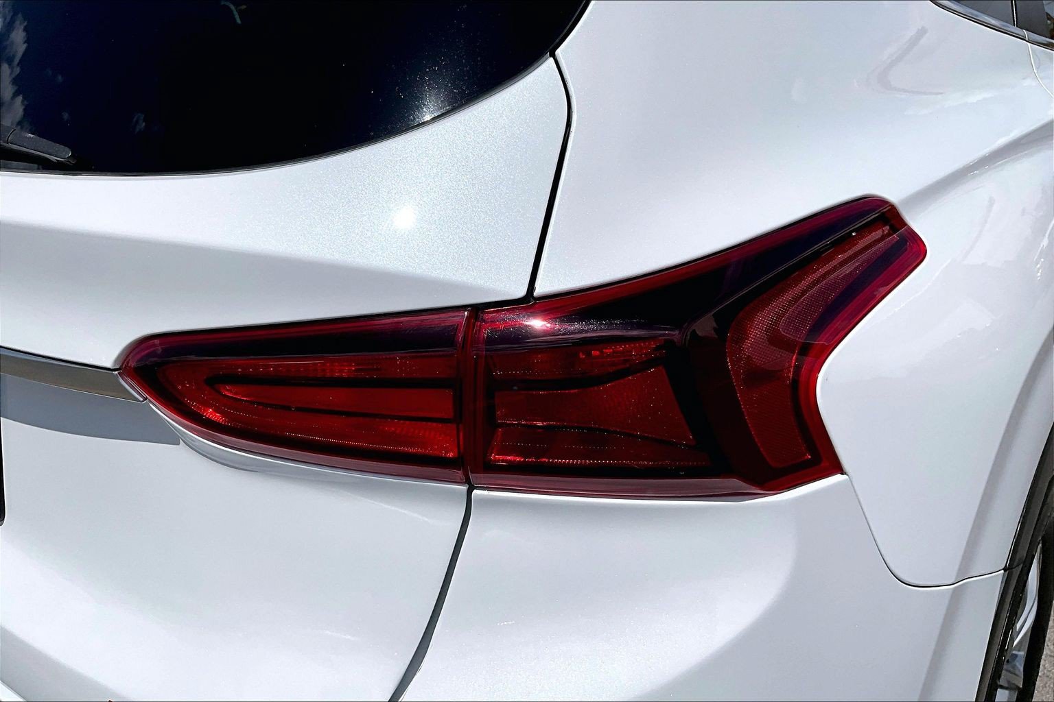 Used 2019 Hyundai Santa Fe SE FWD image 31