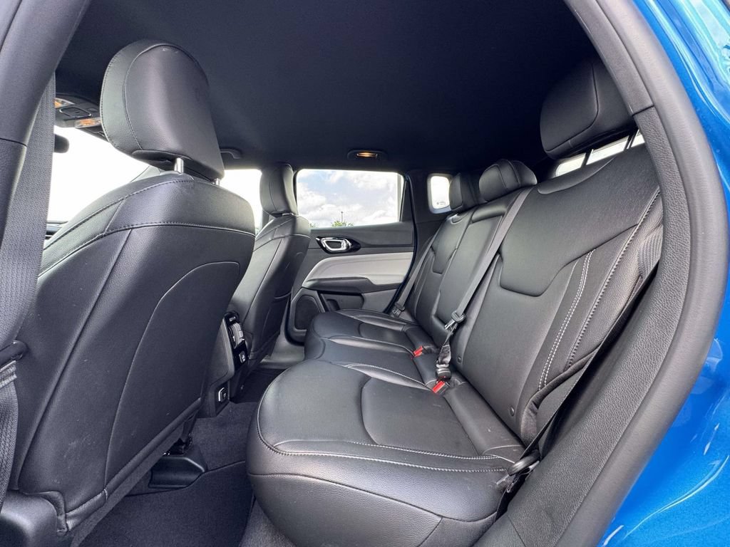 Used 2026 Jeep Compass Limited AWD/4WD image 14