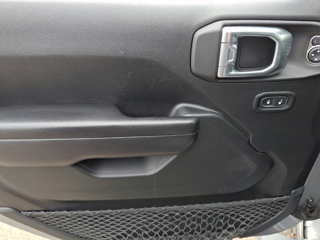 Used 2021 Jeep Wrangler Unlimited Sport image 23