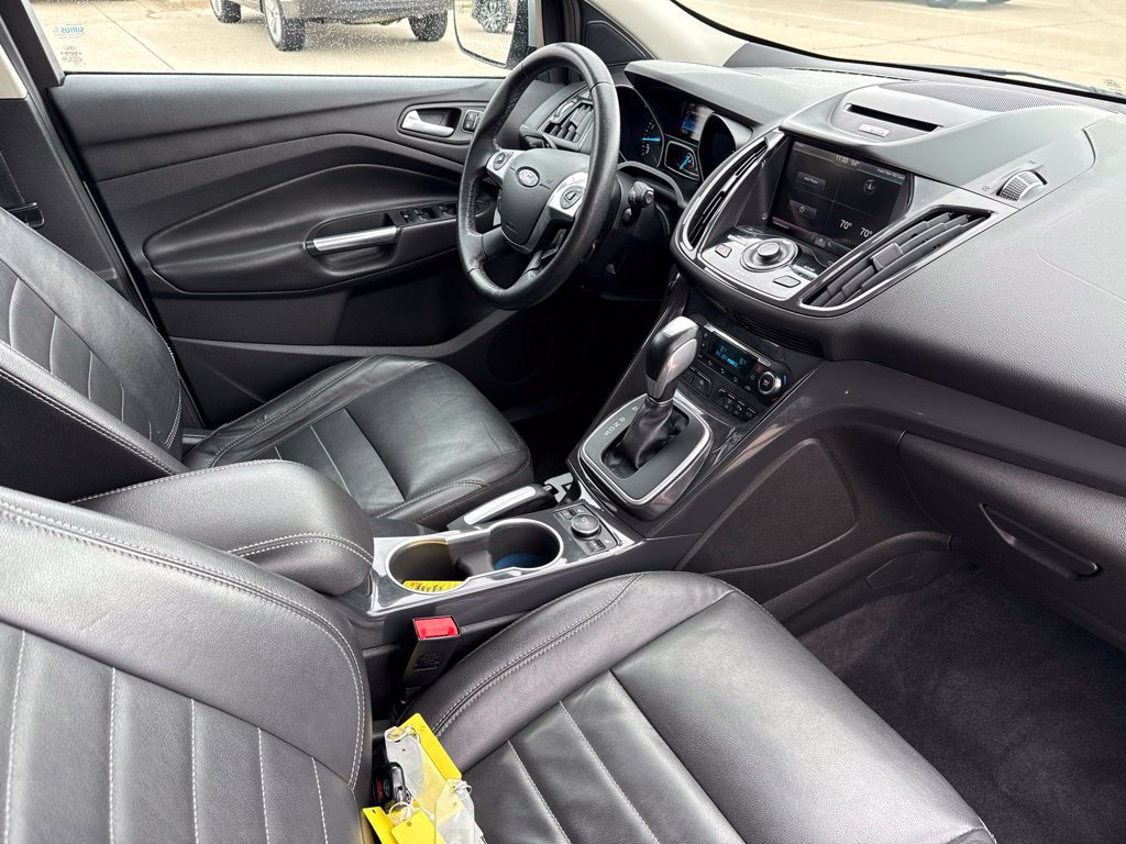 Used 2014 Ford Escape Titanium w/ Equipment Group 401A AWD/4WD image 24
