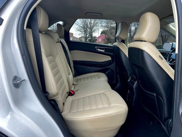 Used 2022 Ford Edge SEL image 20