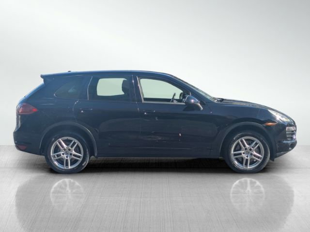 Used 2014 Porsche Cayenne Platinum Edition image 3