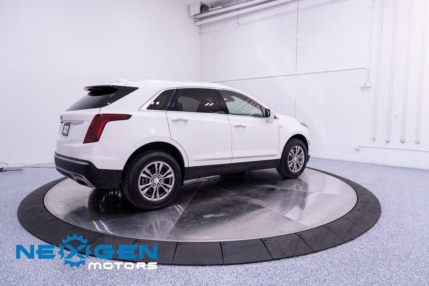 Used 2021 Cadillac XT5 Premium Luxury image 37