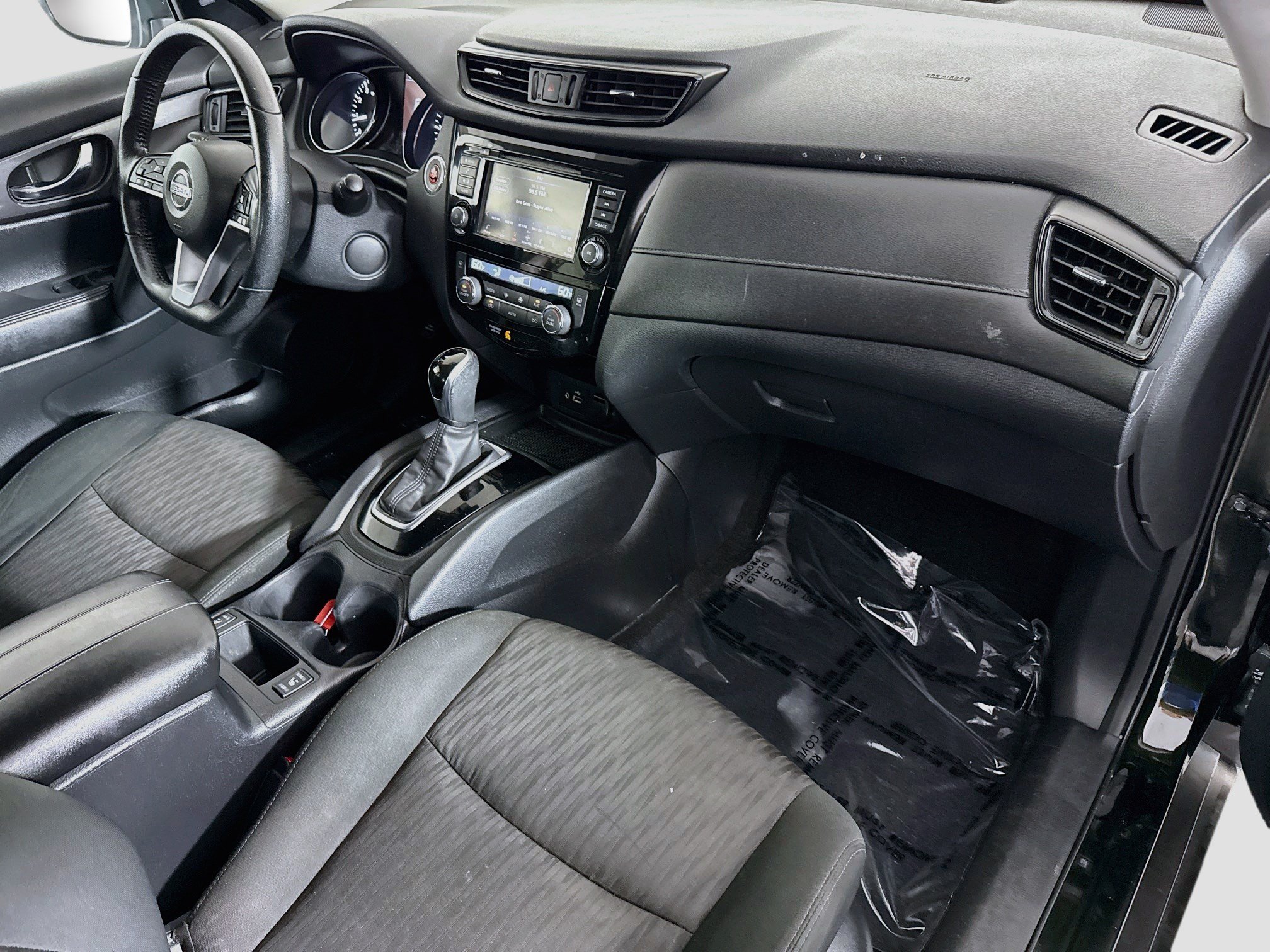 Used 2020 Nissan Rogue SV AWD/4WD image 30