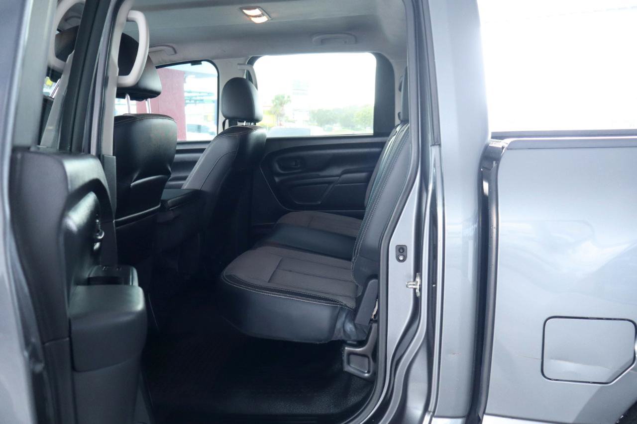 Used 2017 Nissan Titan S AWD/4WD image 29