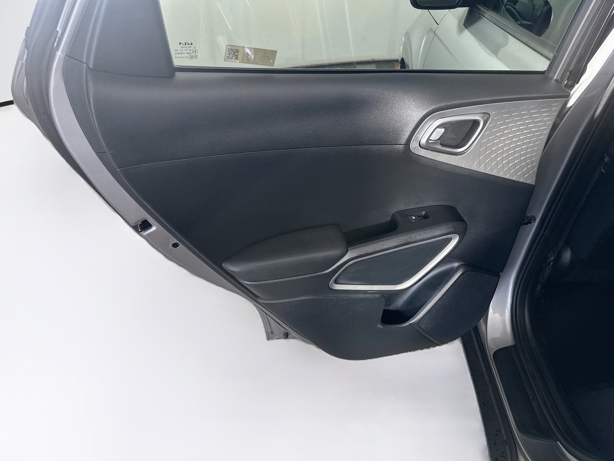 Used 2025 Kia Soul LX w/ LX Technology Package FWD image 26