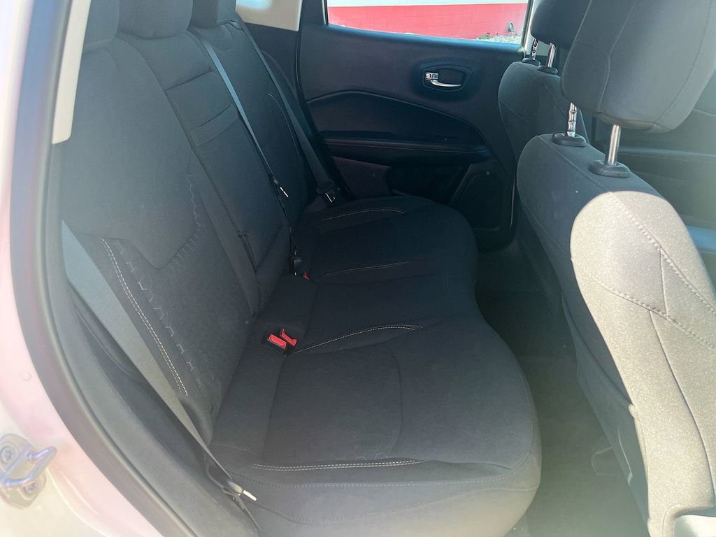 Used 2019 Jeep Compass Sport image 26