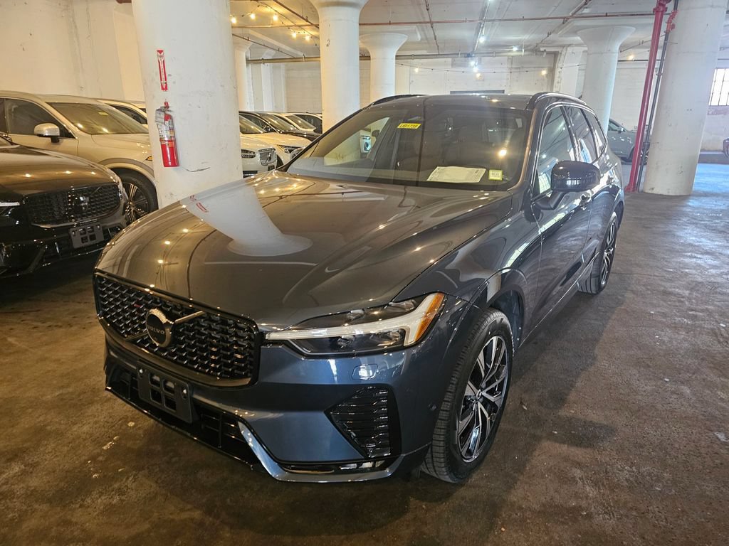 Certified 2023 Volvo XC60 B5 Plus w/ Climate Package AWD/4WD image 1