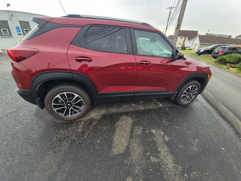 Used 2024 Chevrolet TrailBlazer LT w/ LT Cold Weather Package AWD/4WD image 8