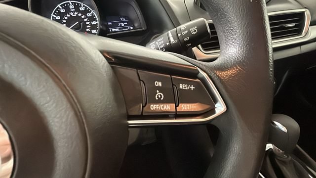 Used 2018 MAZDA MAZDA3 Sport FWD image 16