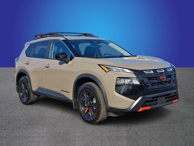 Used 2025 Nissan Rogue SV AWD/4WD image 3