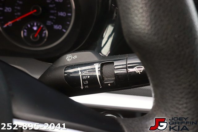 Used 2022 Kia K5 LXS FWD image 23