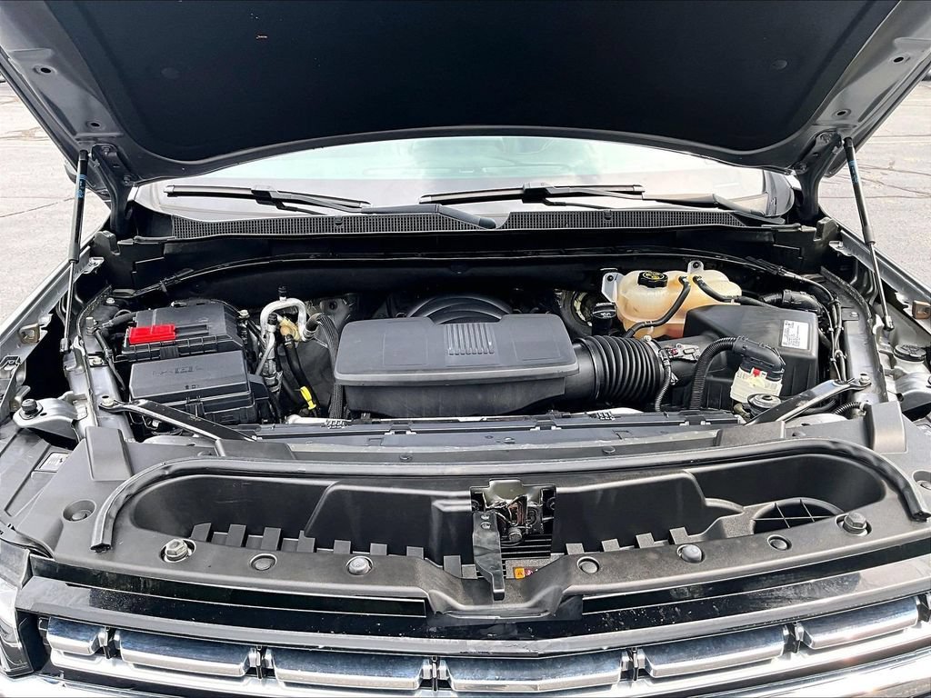 Used 2021 Chevrolet Suburban Premier AWD/4WD image 31
