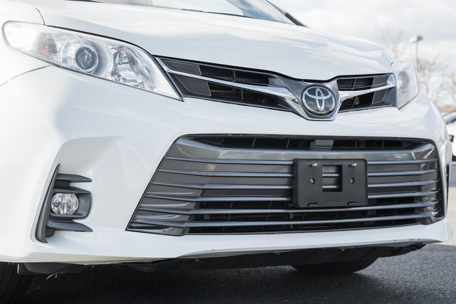 Used 2020 Toyota Sienna XLE image 14