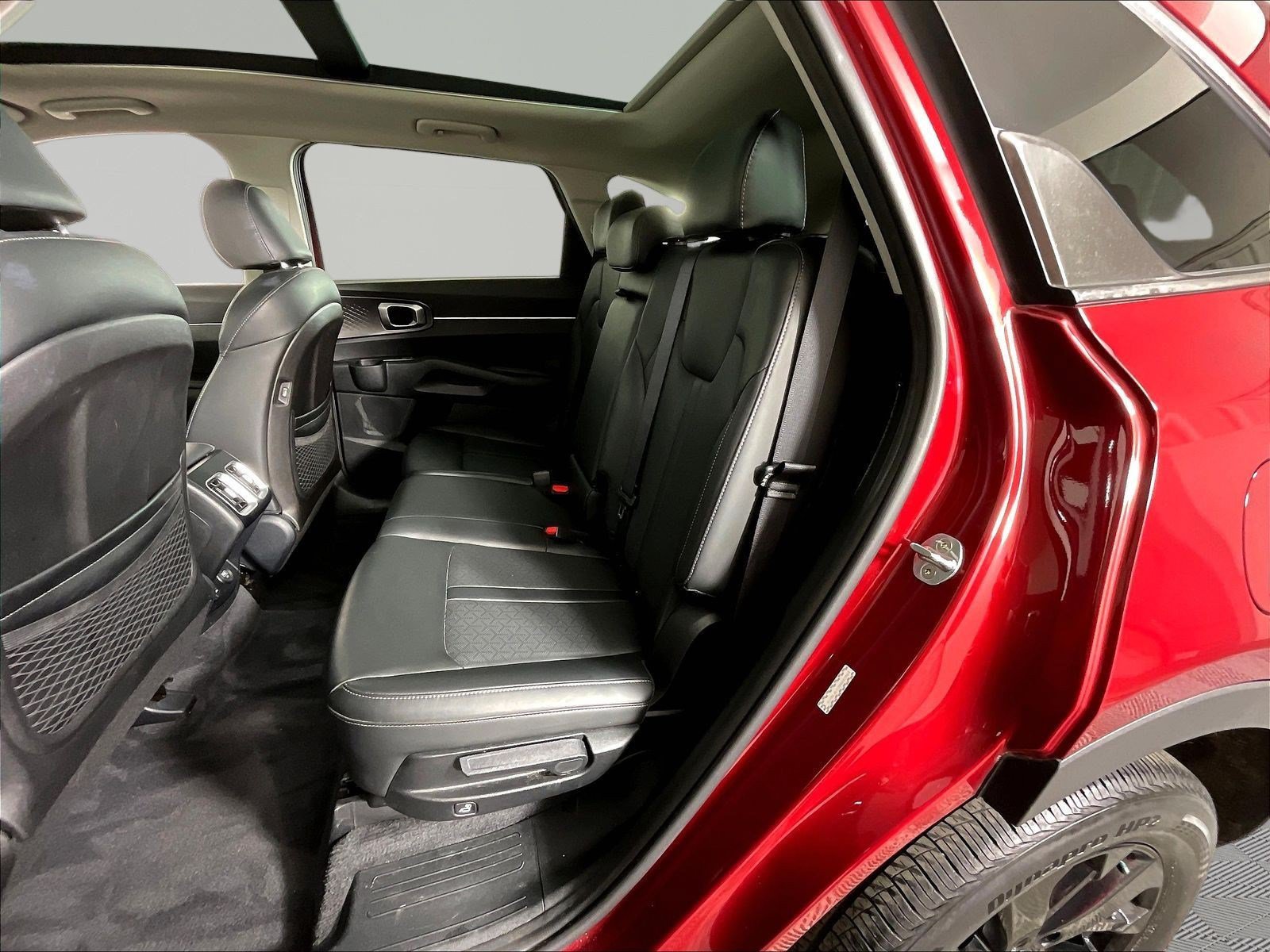 Used 2021 Kia Sorento S w/ Panoramic Sunroof Package AWD/4WD image 22