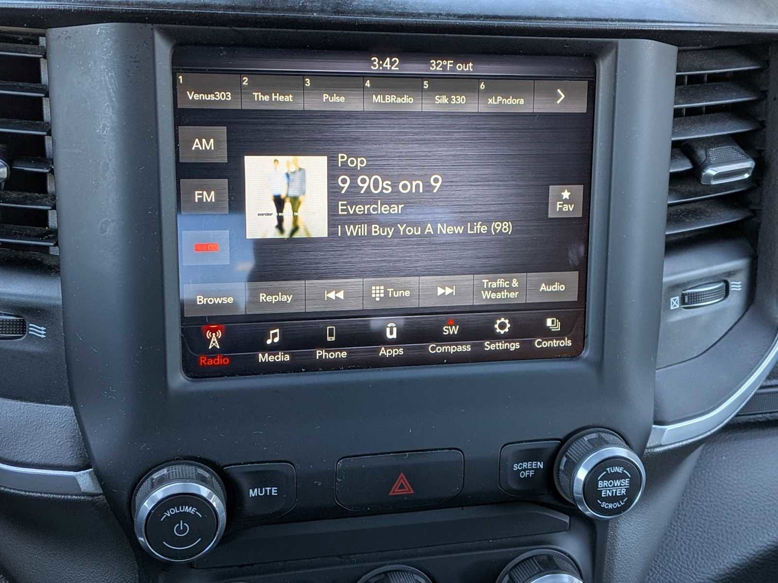 Used 2019 RAM 1500 Big Horn image 27