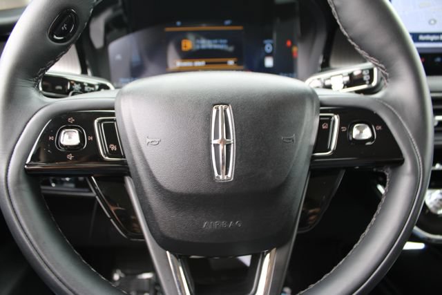 Used 2023 Lincoln Corsair Reserve FWD image 18