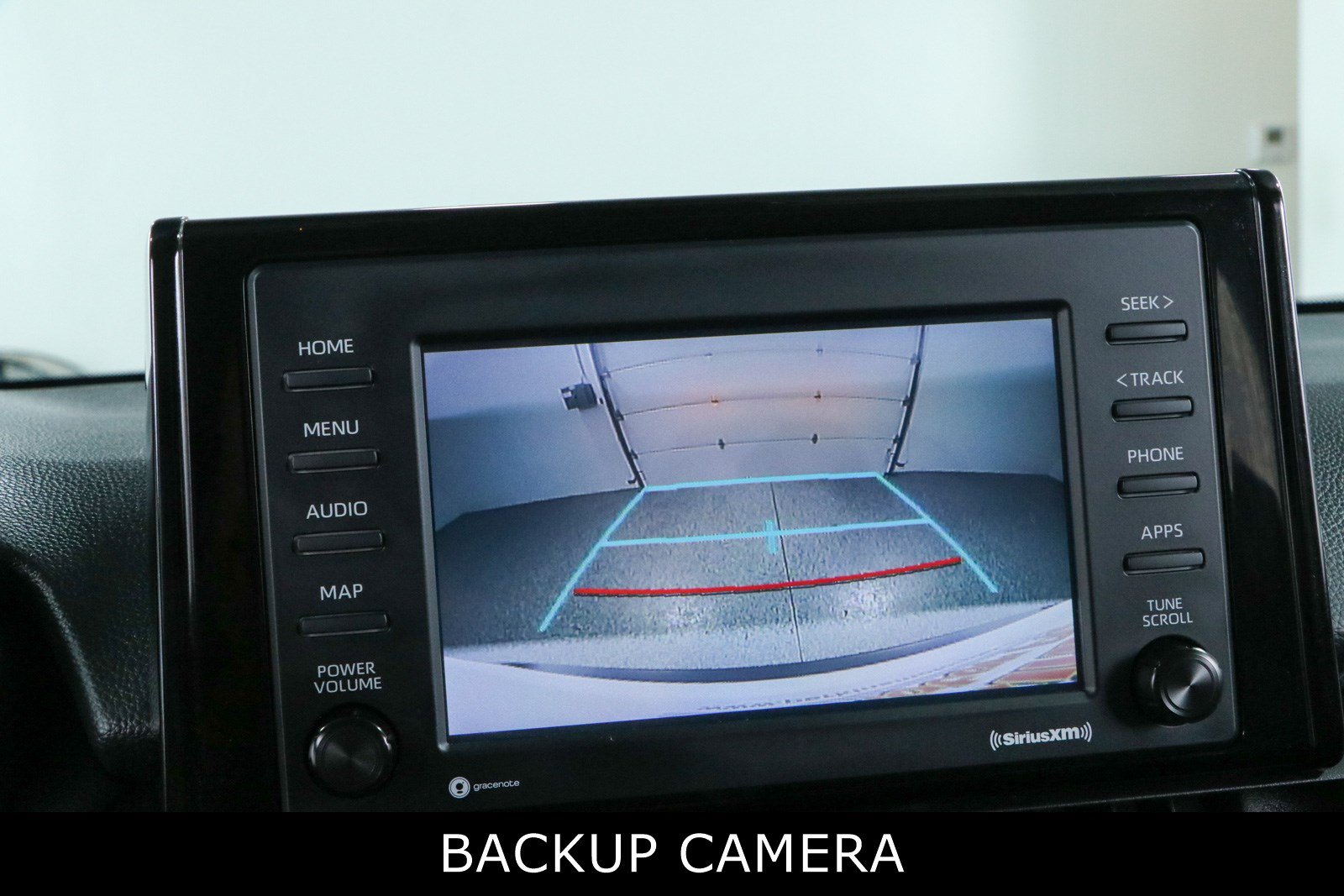 Used 2022 Toyota RAV4 LE FWD image 18