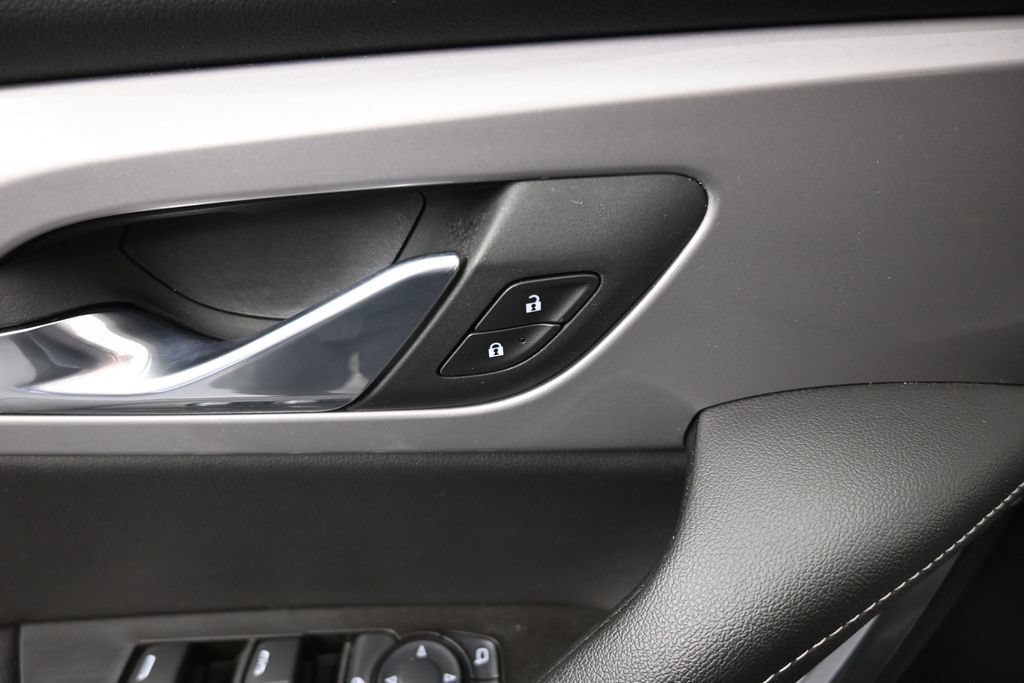 Used 2025 Chevrolet Blazer LT FWD image 29