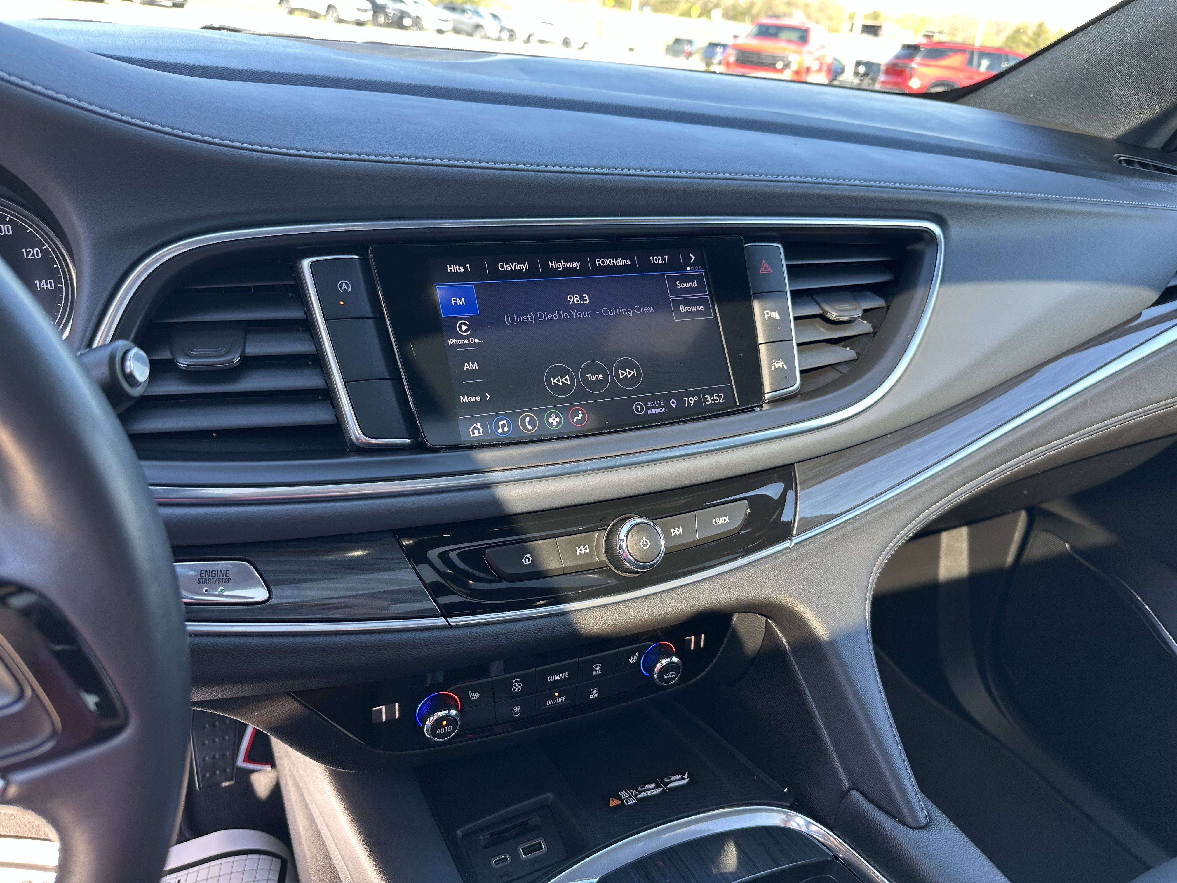 Used 2023 Buick Enclave Essence w/ Experience Buick Package FWD image 19
