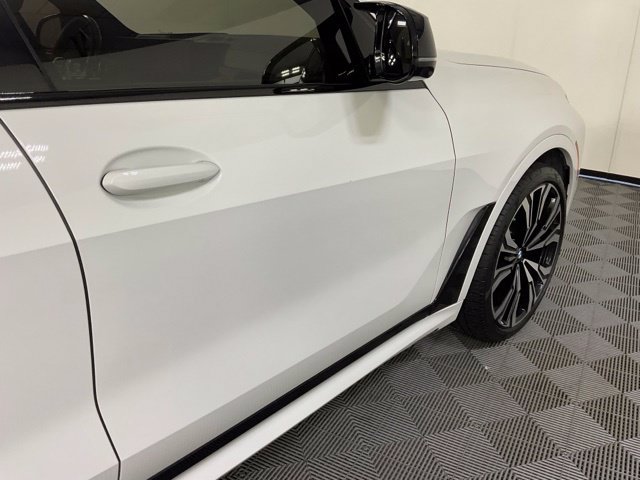 Used 2023 BMW X7 M60i w/ Executive Package AWD/4WD image 7