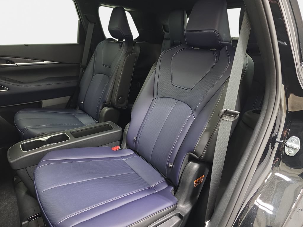 Certified 2026 INFINITI QX60 Sport w/ Dark Cargo Package AWD/4WD image 11