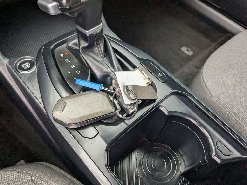 Used 2025 Kia K4 LXS image 29