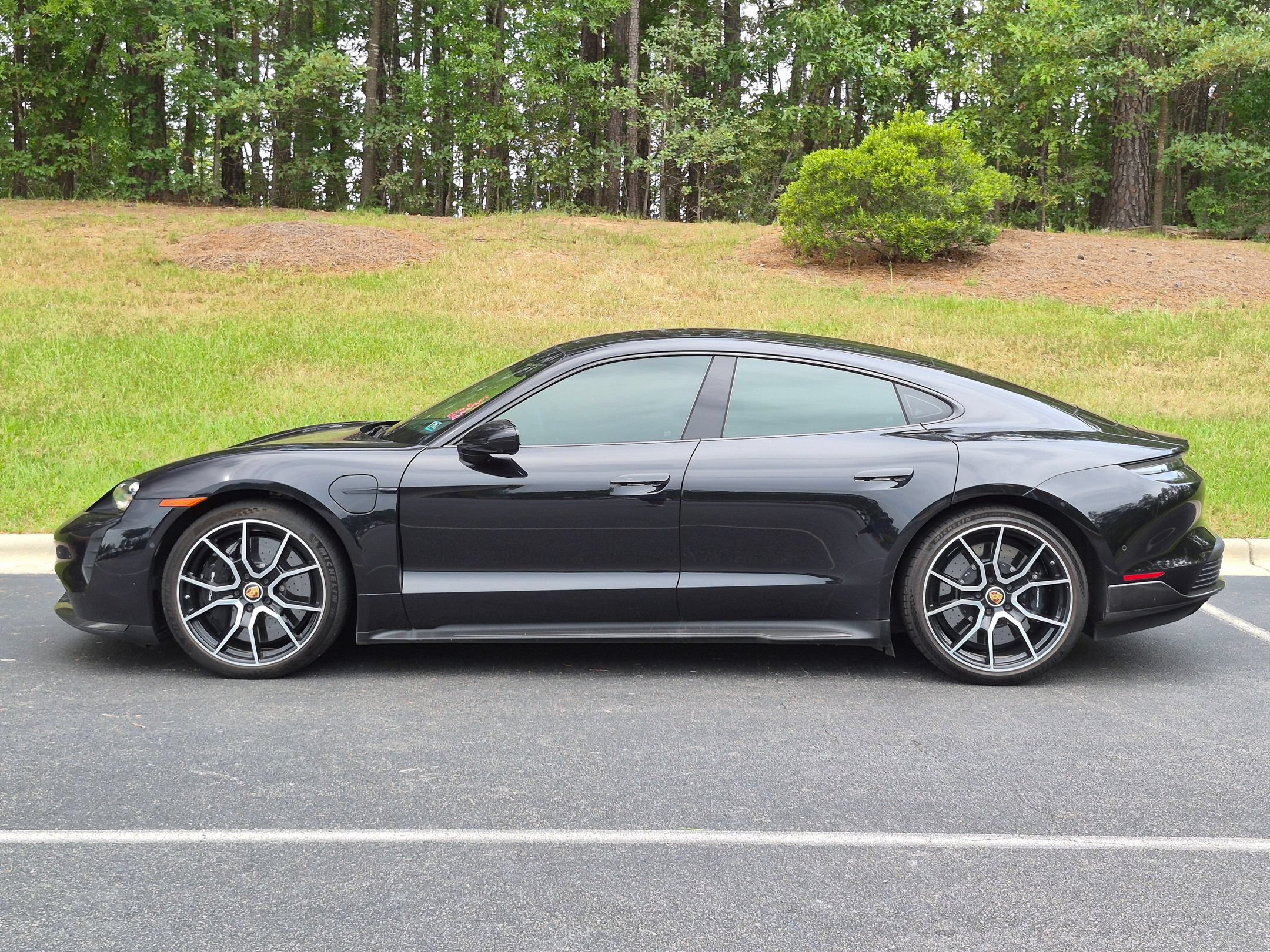 Certified 2022 Porsche Taycan Turbo S AWD/4WD image 2