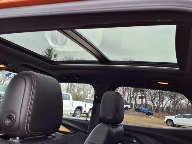 Used 2023 Chevrolet TrailBlazer ACTIV w/ Sun and Liftgate Package image 12