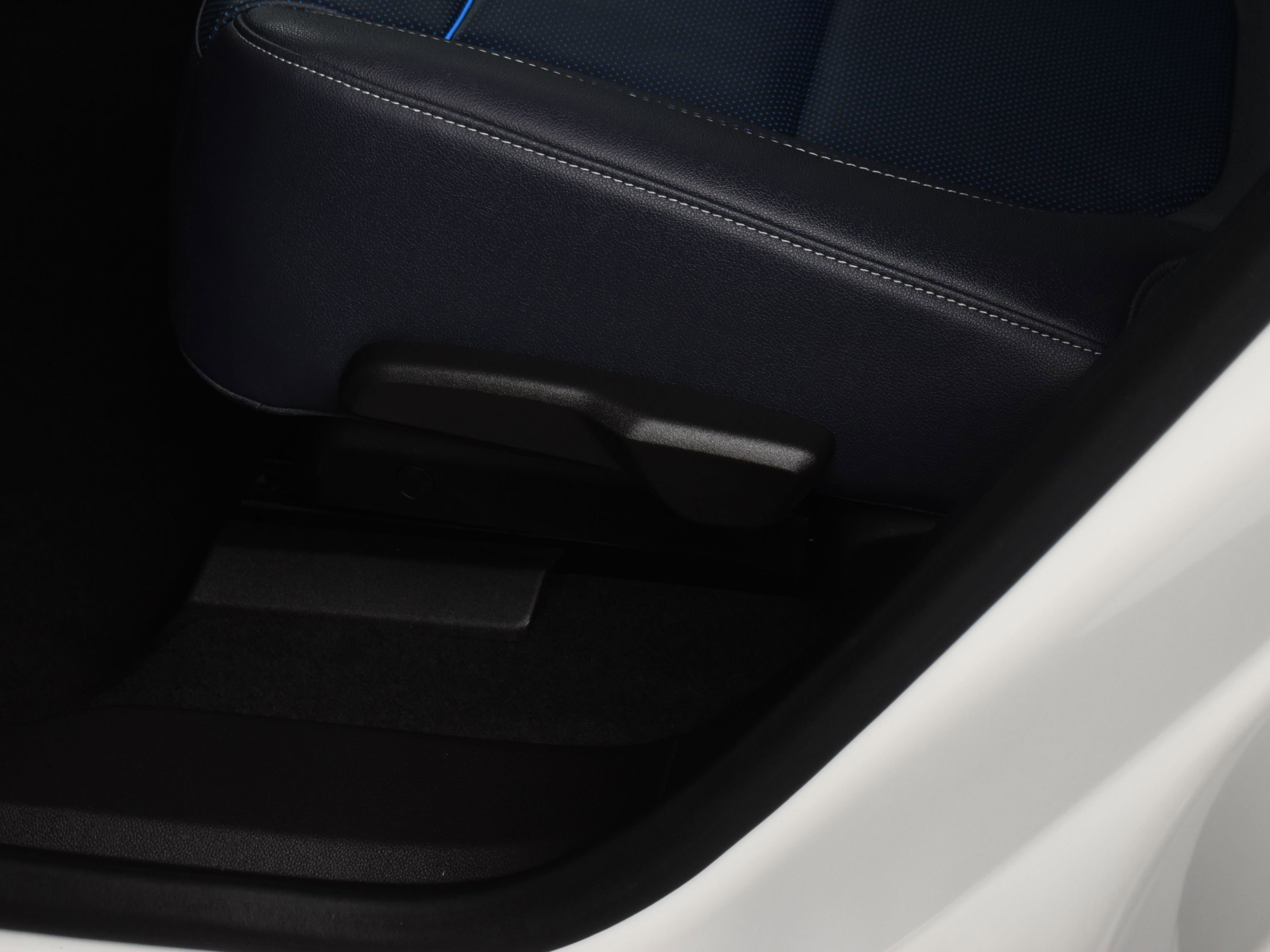 Used 2023 Chevrolet Blazer RS image 18