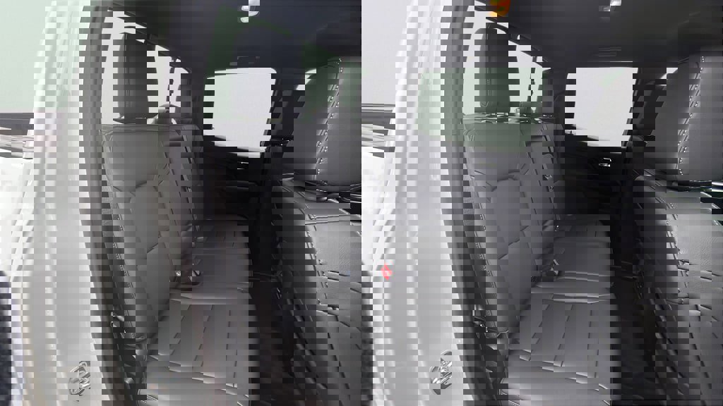 Used 2025 Chevrolet Colorado LT w/ LT Convenience Package image 18