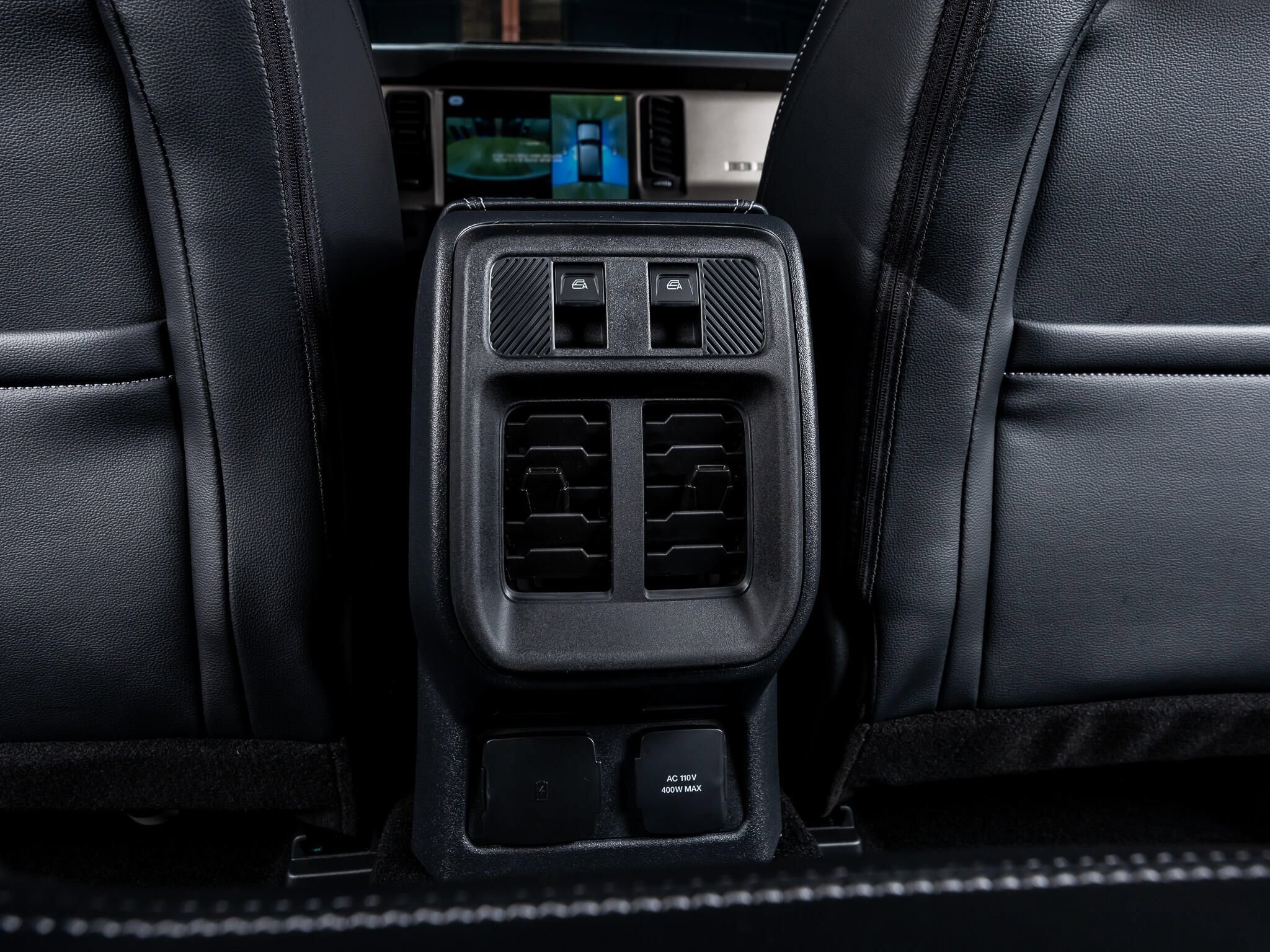 Used 2026 Ford Bronco Outer Banks AWD/4WD image 30