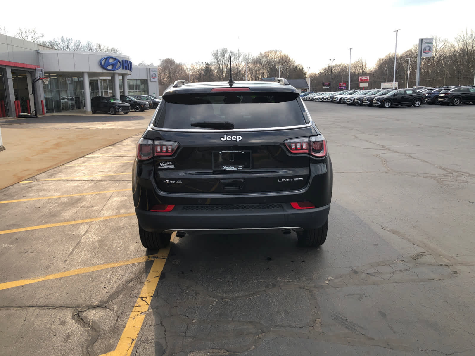 Used 2023 Jeep Compass Limited w/ Sun and Sound Group image 5