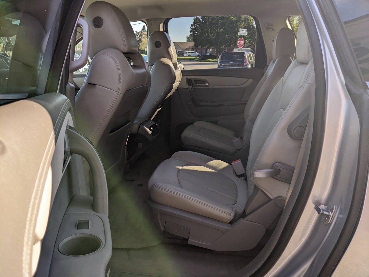 Used 2014 Chevrolet Traverse LTZ AWD/4WD image 12
