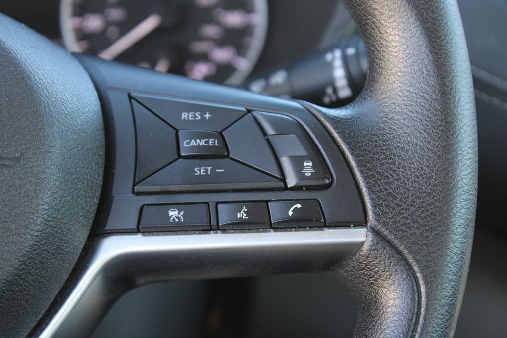 Used 2024 Nissan Sentra SV FWD image 23