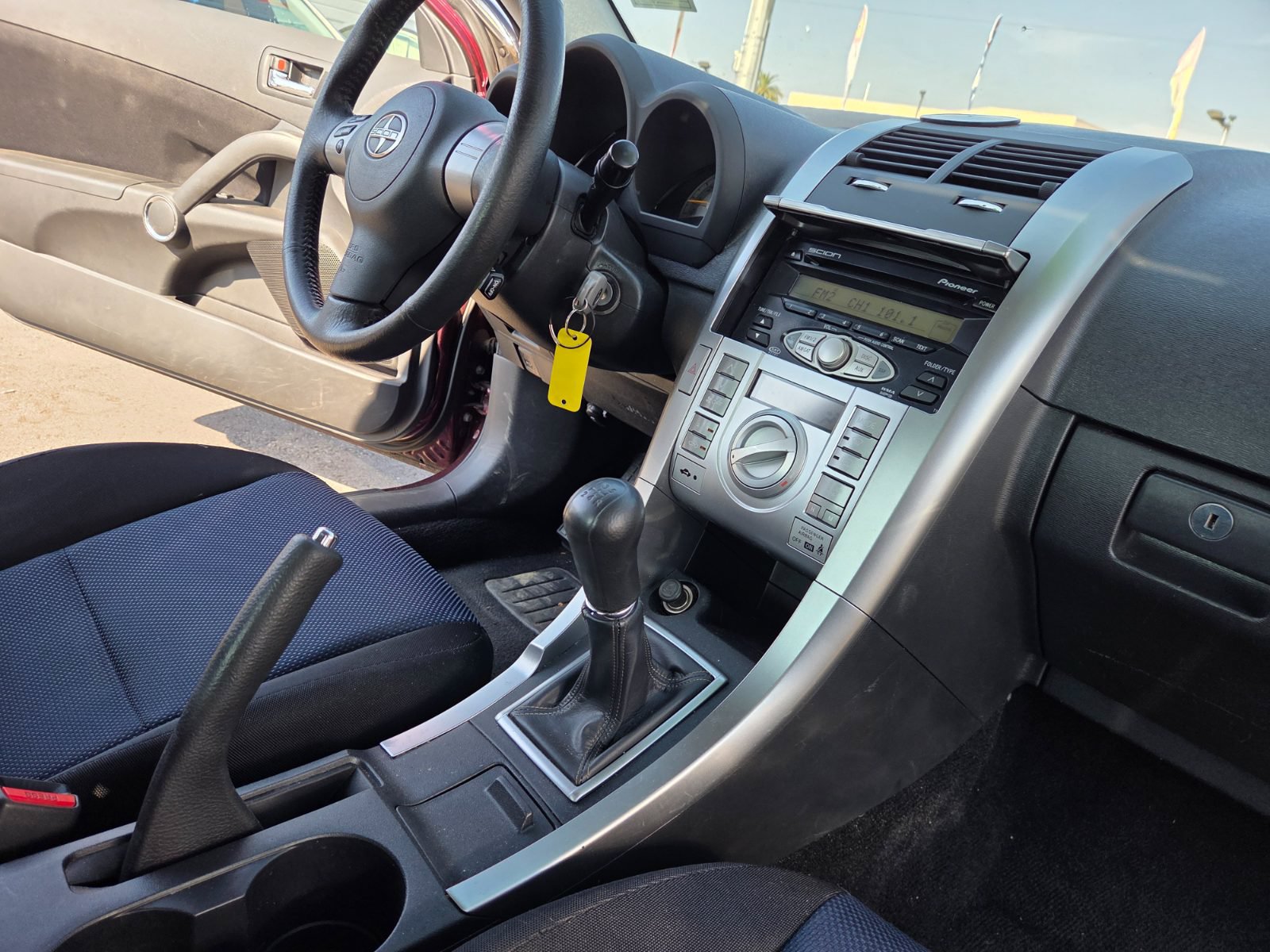 Used 2007 Scion tC FWD image 13