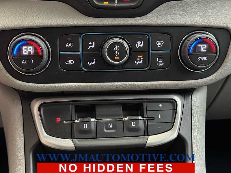 Used 2024 GMC Terrain SLT AWD/4WD image 36