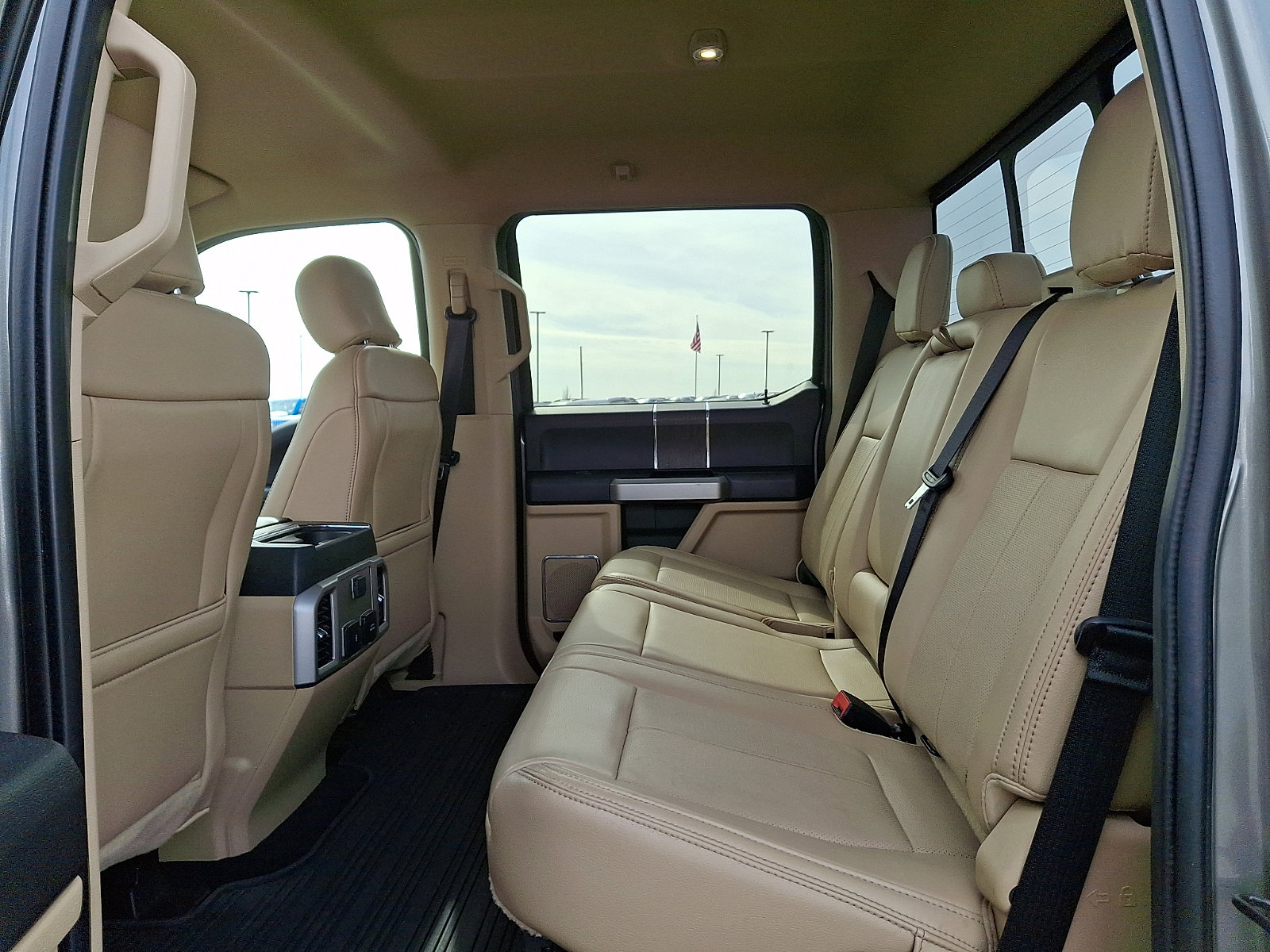 Used 2020 Ford F250 Lariat w/ Chrome Package image 10