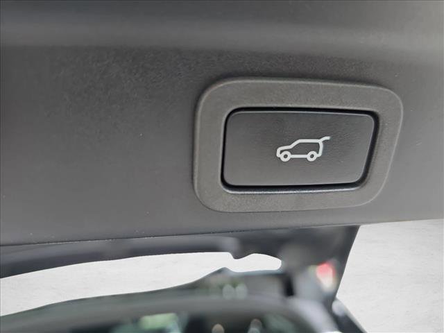 Used 2022 Jaguar F-PACE S AWD/4WD image 12