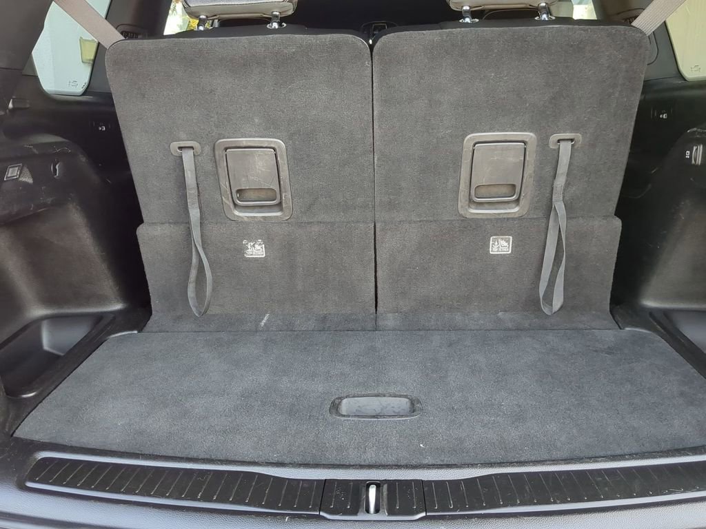 Used 2023 Jeep Grand Cherokee L Laredo image 13