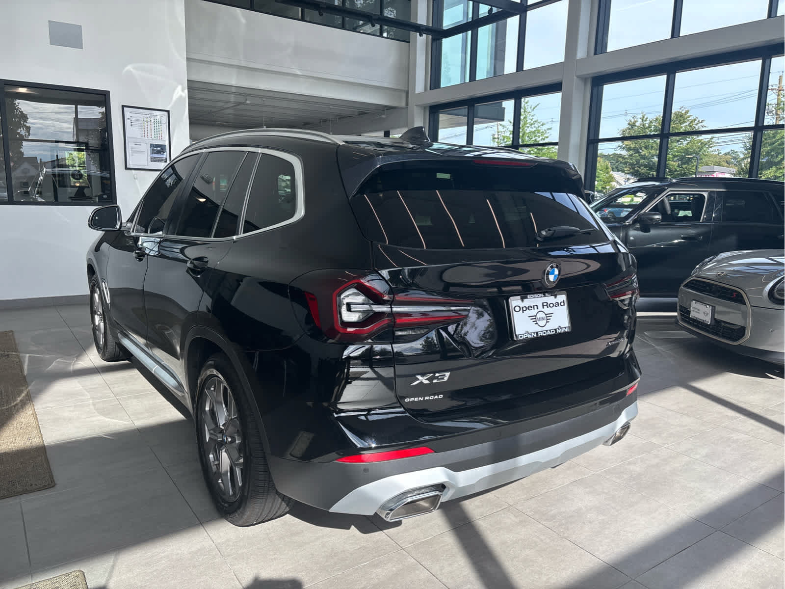 Used 2023 BMW X3 xDrive30i w/ Premium Package w/ZPA AWD/4WD image 7