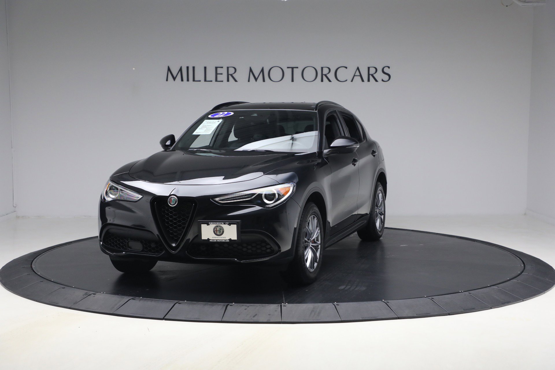 Used 2022 Alfa Romeo Stelvio Sprint AWD/4WD image 2